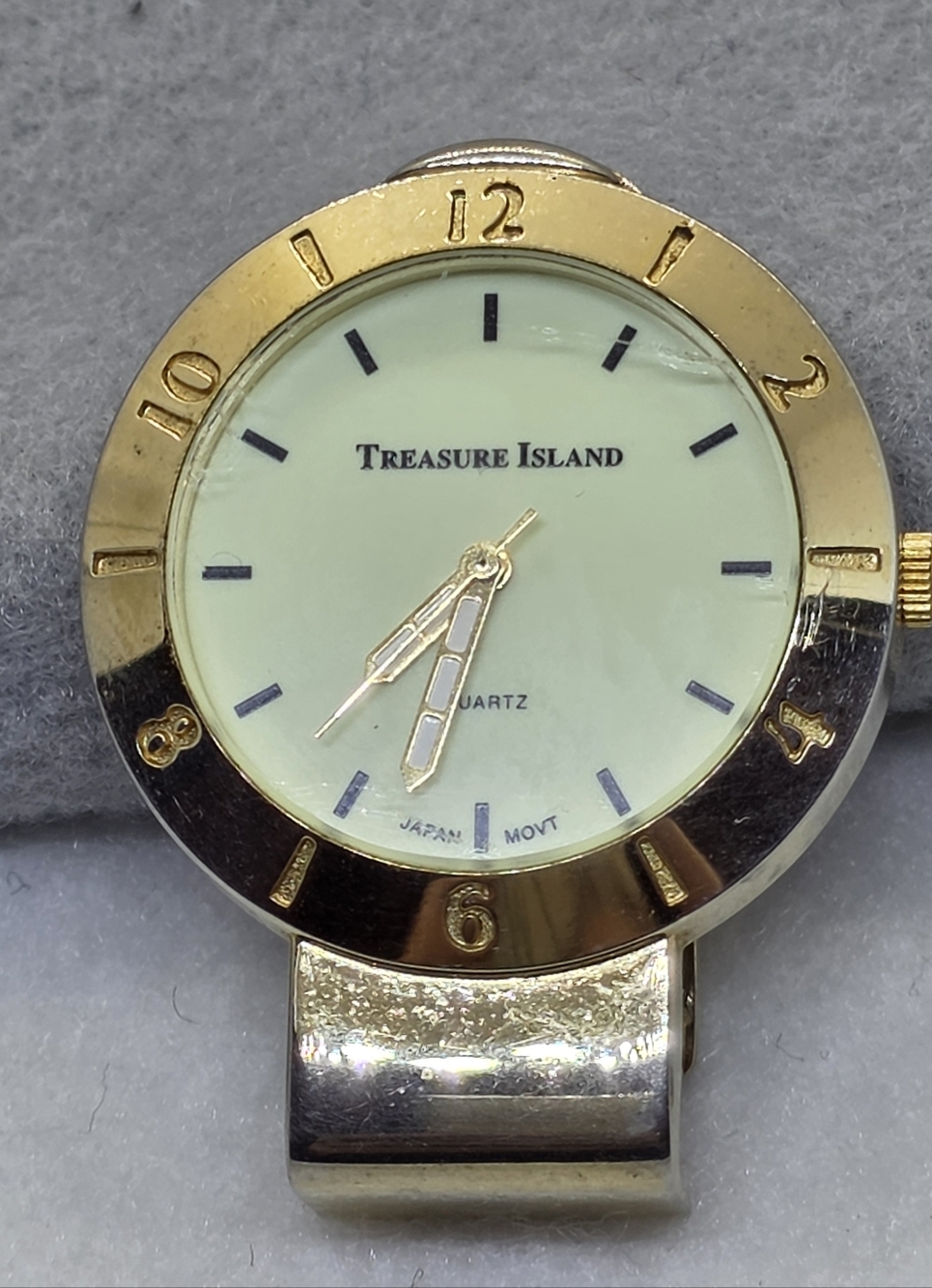 Vintage Treasure Island Money Clip/Pocket Watch Gold-Tone Round Face Watch